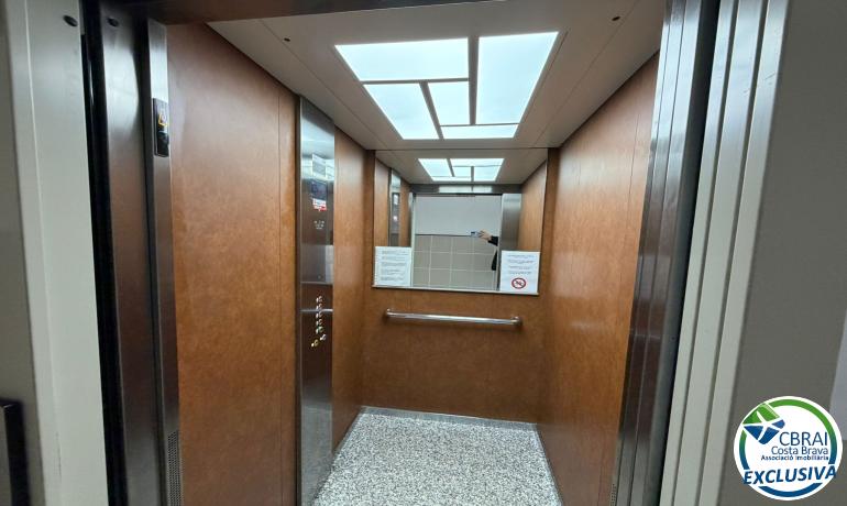 для продажиапартаменты Roses