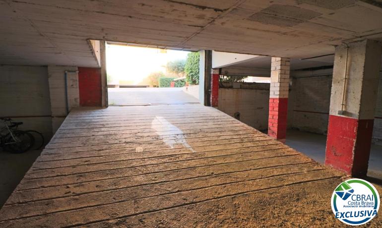 Parking space in Gran Reserva in the basement of the Building