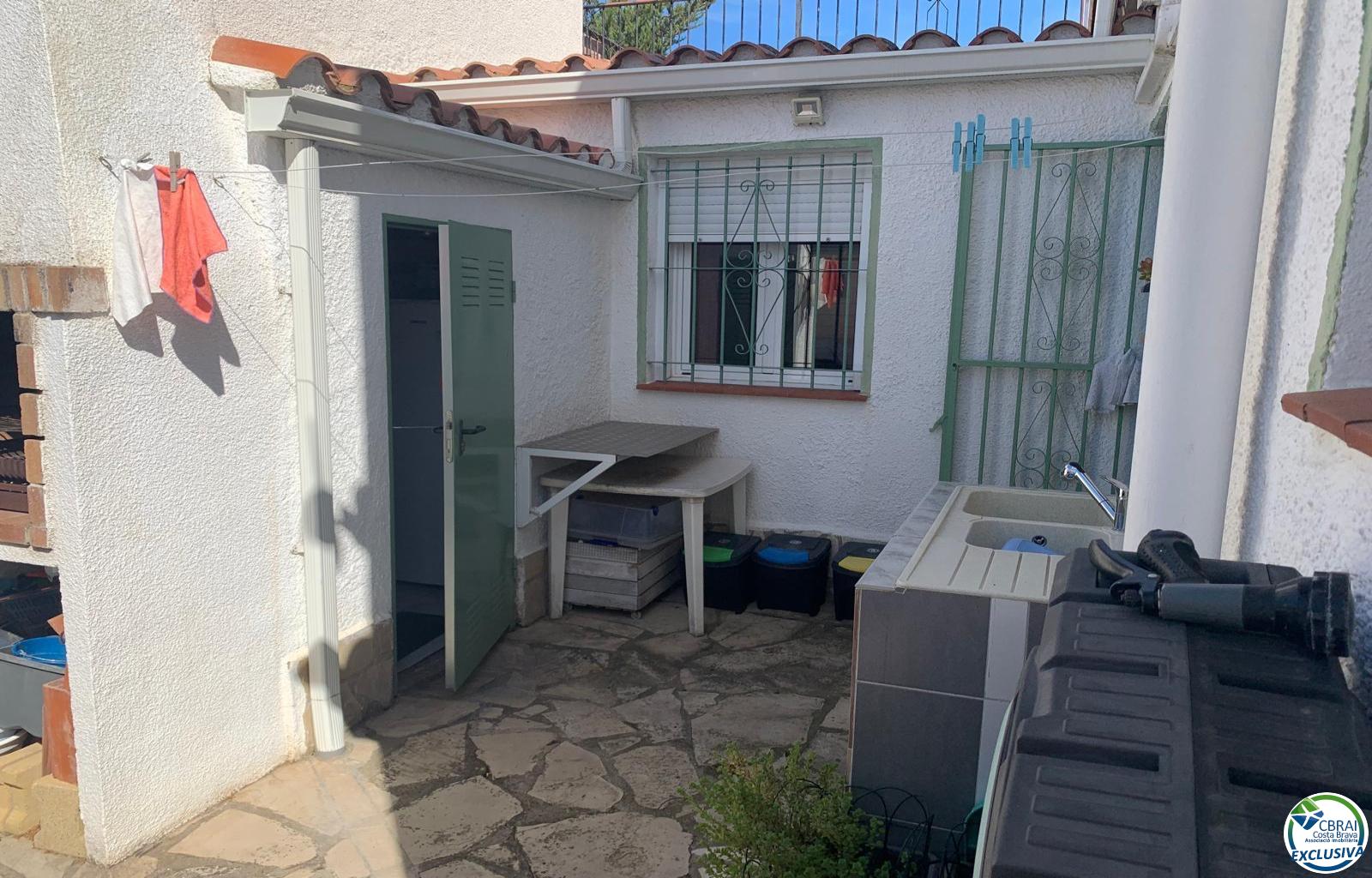 Beautiful 3 bedroom house with garden in Santa Margarita-Roses - Santa Margarida - Ref. CBR6417 - photo 35