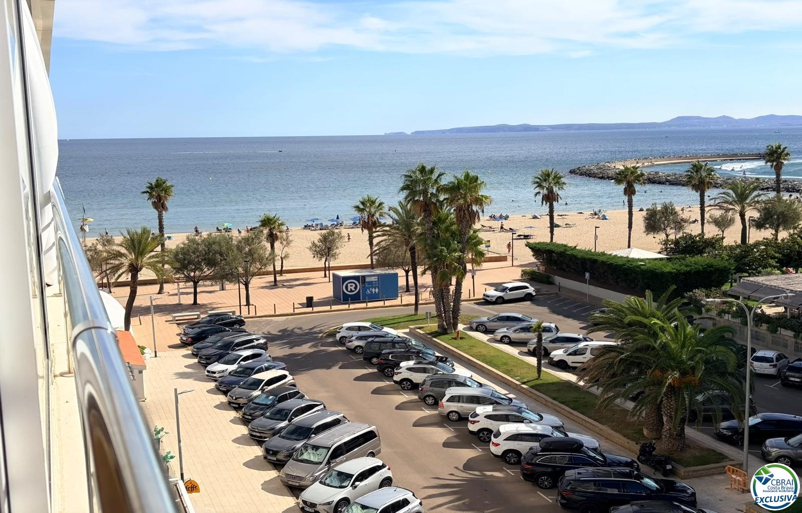 Seafront location, spectacular sea views and fully renovated - Santa Margarida - Ref. CBR6663 - photo 3