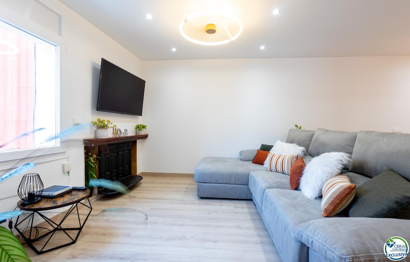 Renovated apartment with 3 bedrooms 100 m from the beach in Roses. - Centre - Ref. CBR6355 - photo 9