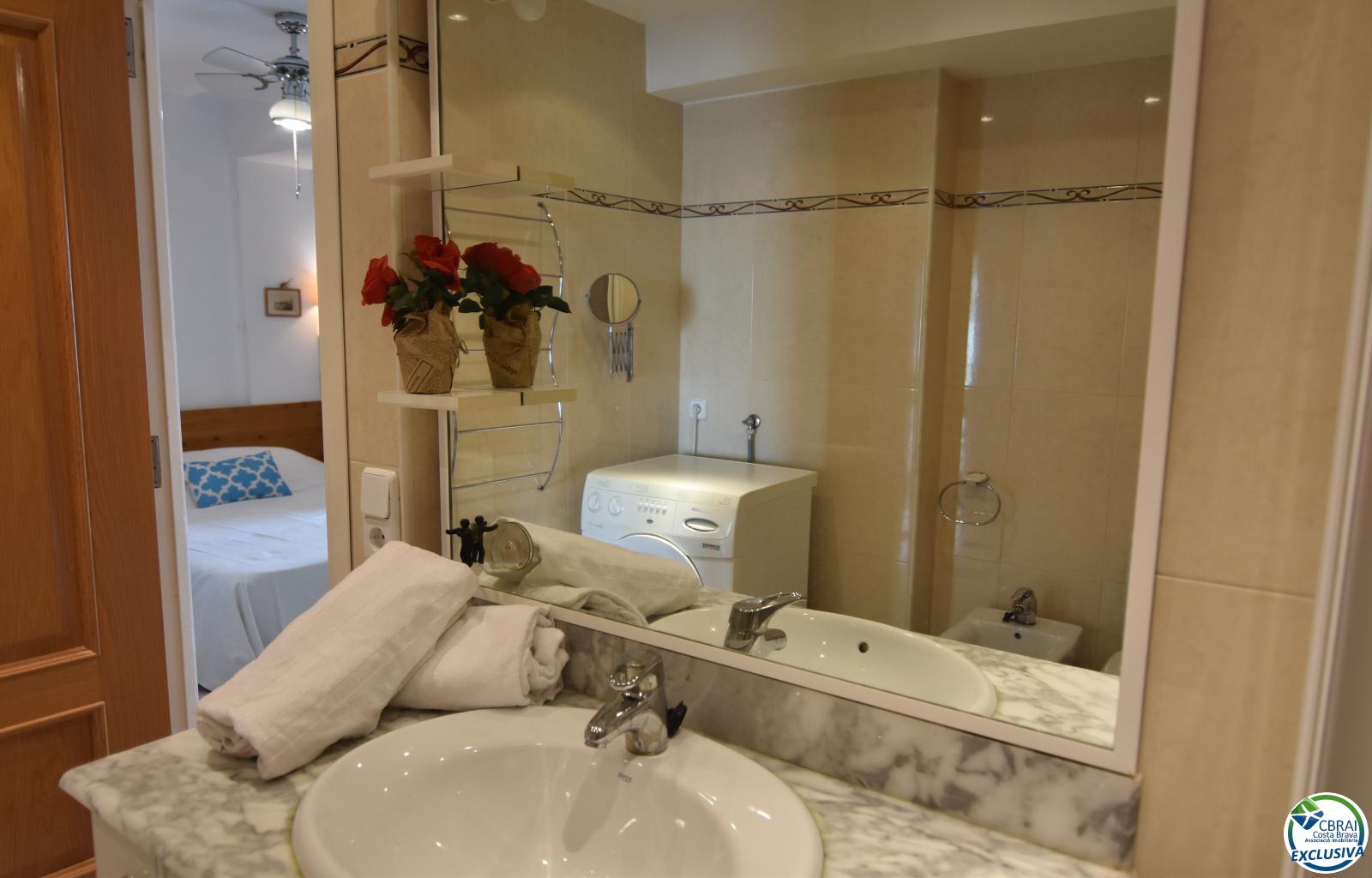 Apartment with tourist license in Santa Margarita, Roses, with terrace and communal swimming pools. - Santa Margarida - Ref. CBR6476 - photo 16