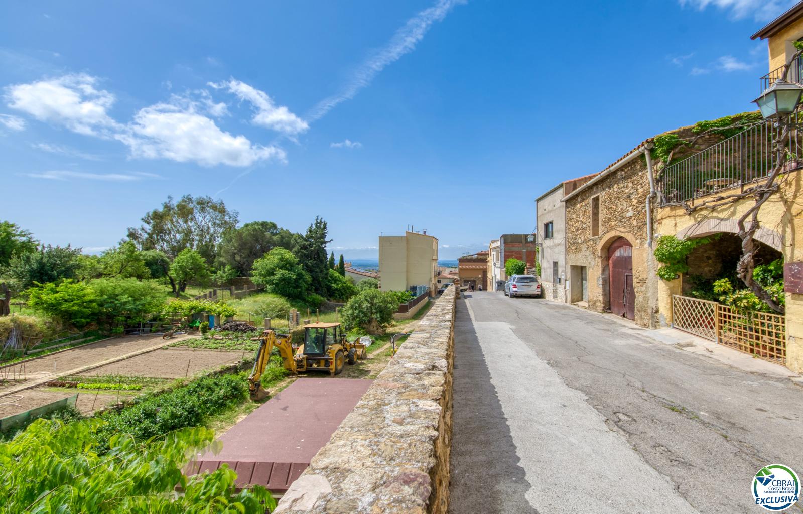 Authenticity and Potential: Village House with "Voltes Catalanes" in the Heart of Palau-saverdera - Centre - Ref. CBR6447 - photo 29