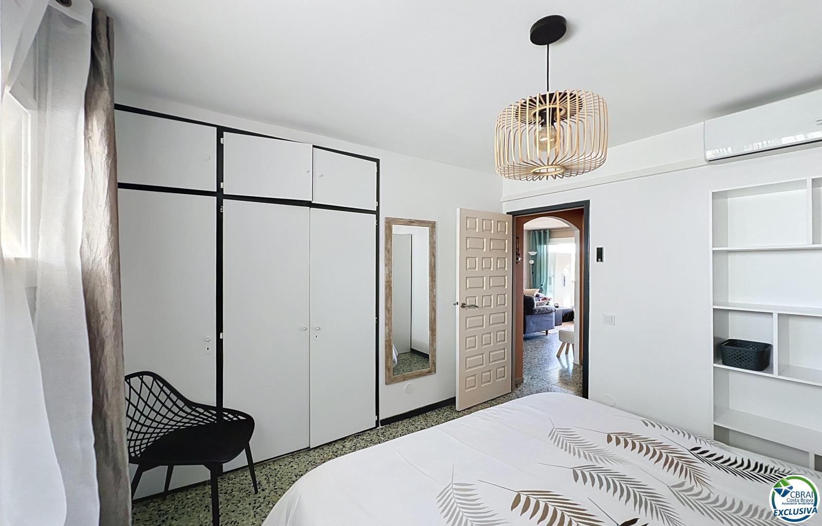 Reformed apartment with terrace at 150 m from the beach – Empuriabrava - Sant Mori - Ref. CBR6644 - photo 15