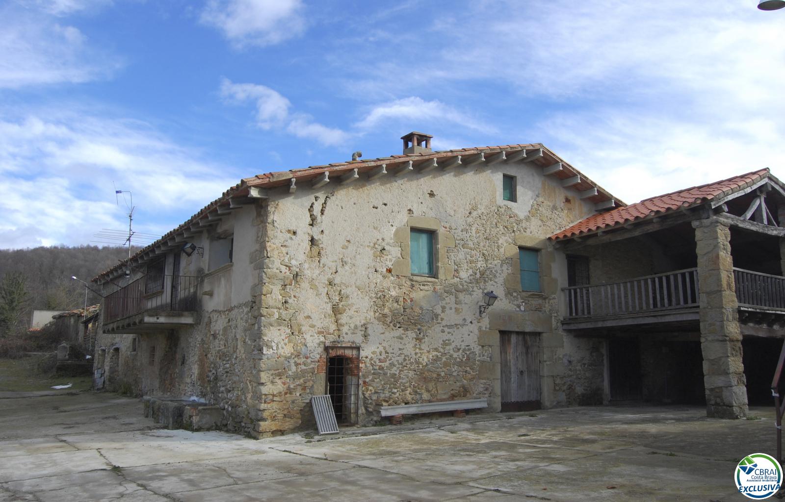 Magnificent livestock and forestry estate in Vidrà, 3.5 km from the village with a paved access road. It covers an area of ​​108 hectares. - Ref. CBR6381 - photo 2