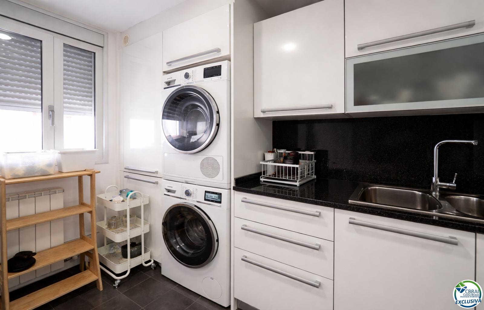 Penthouse duplex with large terrace and parking in central Roses - Centre - Ref. CBR6427 - photo 17