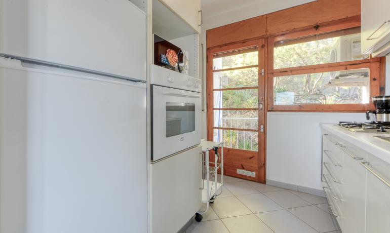 Sea View Apartment with Tourist License in Canyelles Petites