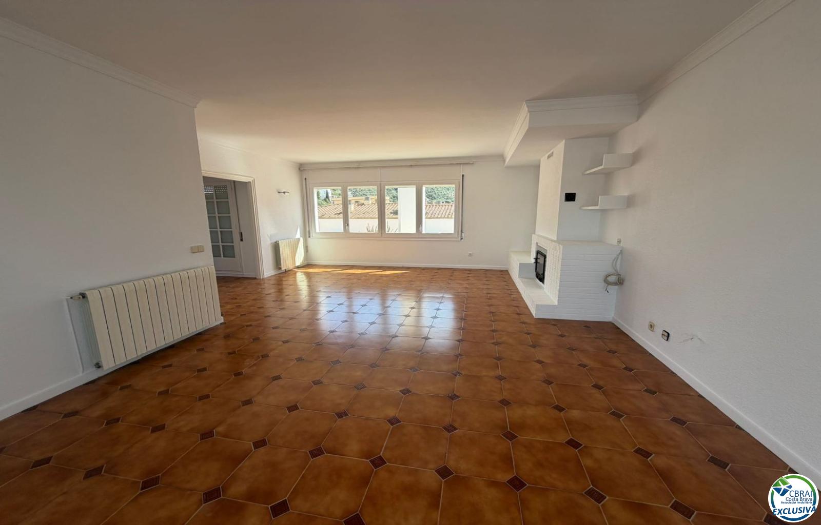 Penthouse in the heart of Roses, - Centre - Ref. CBR6397 - photo 6