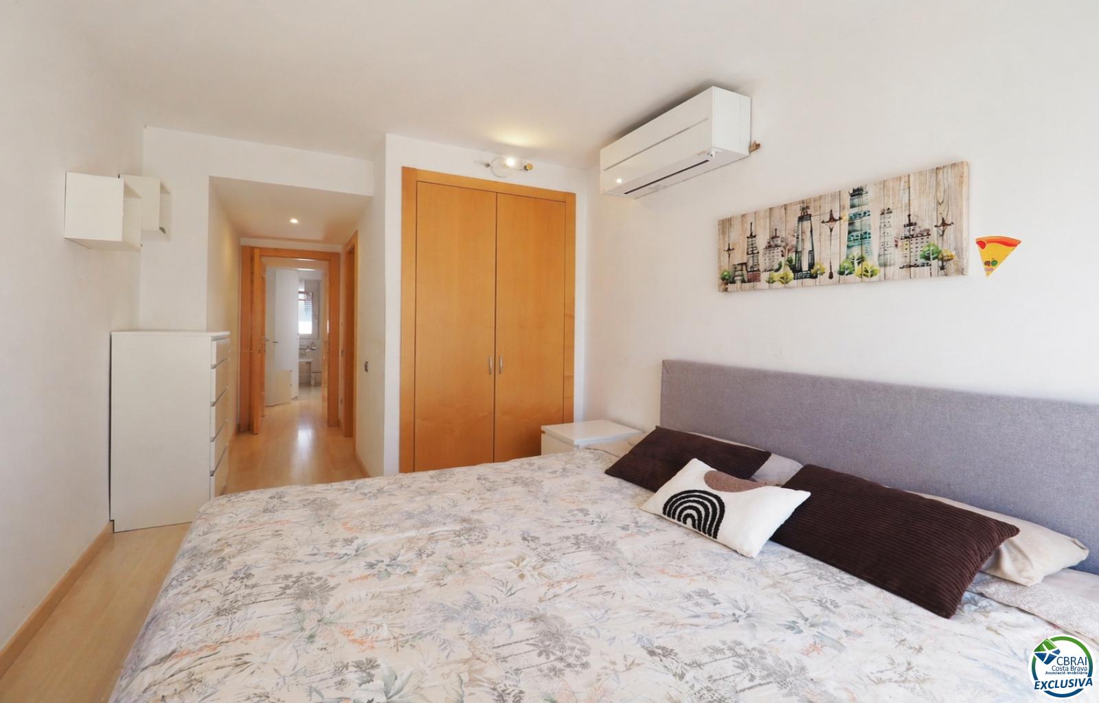 Penthouse duplex with large terrace and parking in central Roses - Centre - Ref. CBR6427 - photo 5