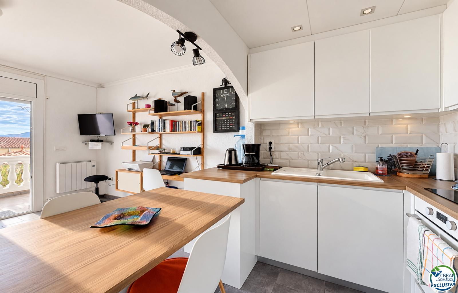For sale 1-bedroom apartment with canal view, parking and communal pool - Freser - Ref. CBR6679 - photo 11