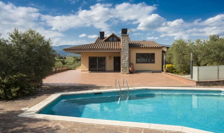 Magnifique maison sur un terrain de 2 hectares à Sant Climent Sescebes