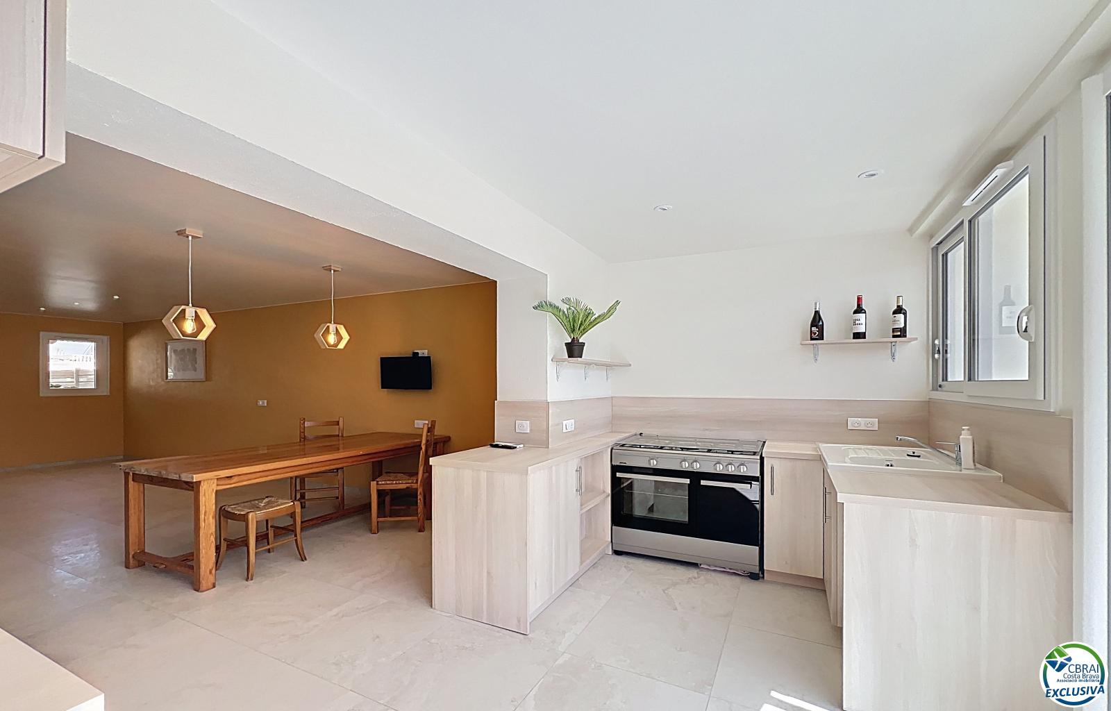Renovated house with 5 bedrooms and tourist license in Empuriabrava, Peni area. - Ref. CBR6475 - photo 18