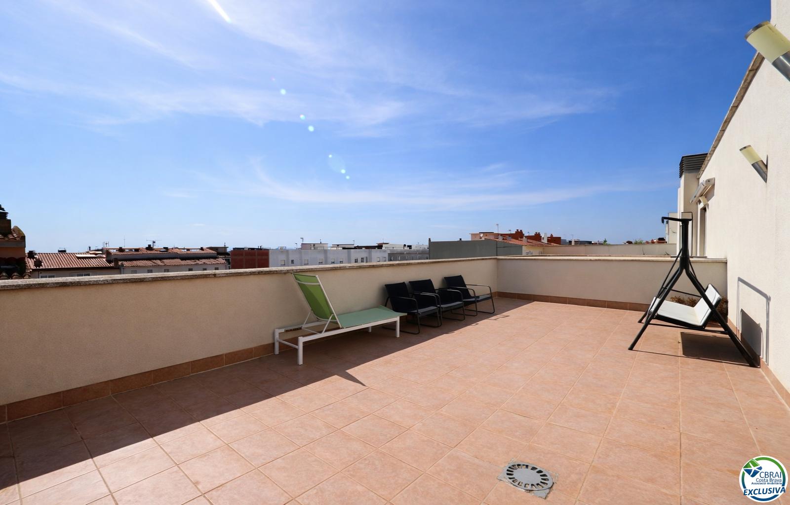 Penthouse duplex with large terrace and parking in central Roses - Centre - Ref. CBR6427 - photo 23