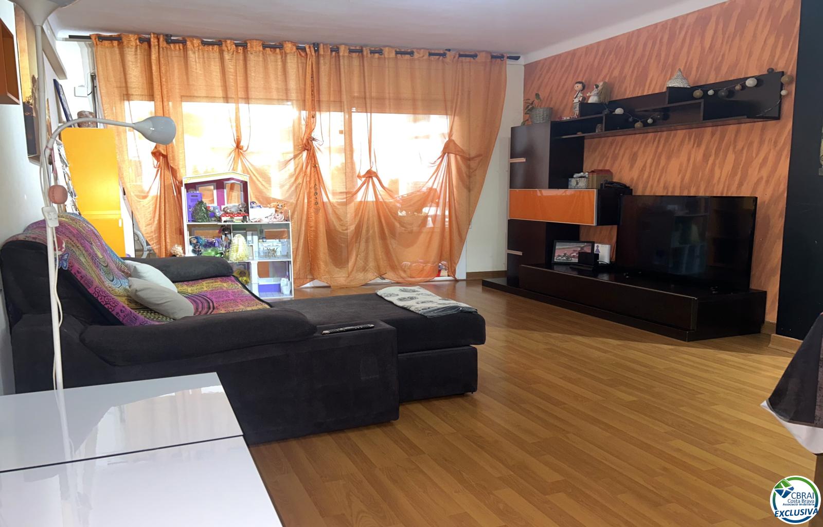 Renovated apartment in the center of Llançà, ready to move in - La Vila - Ref. CBR6673 - photo 7