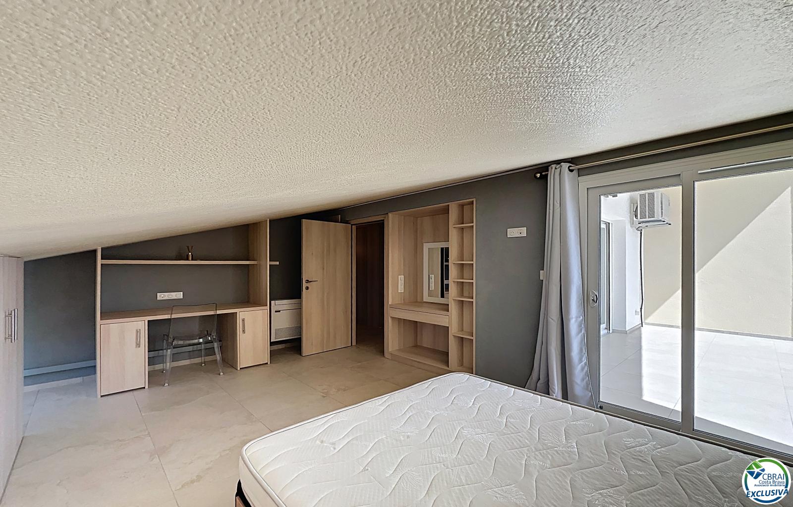 Renovated house with 5 bedrooms and tourist license in Empuriabrava, Peni area. - Ref. CBR6475 - photo 43