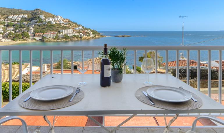 Sea View Apartment with Tourist License in Canyelles Petites