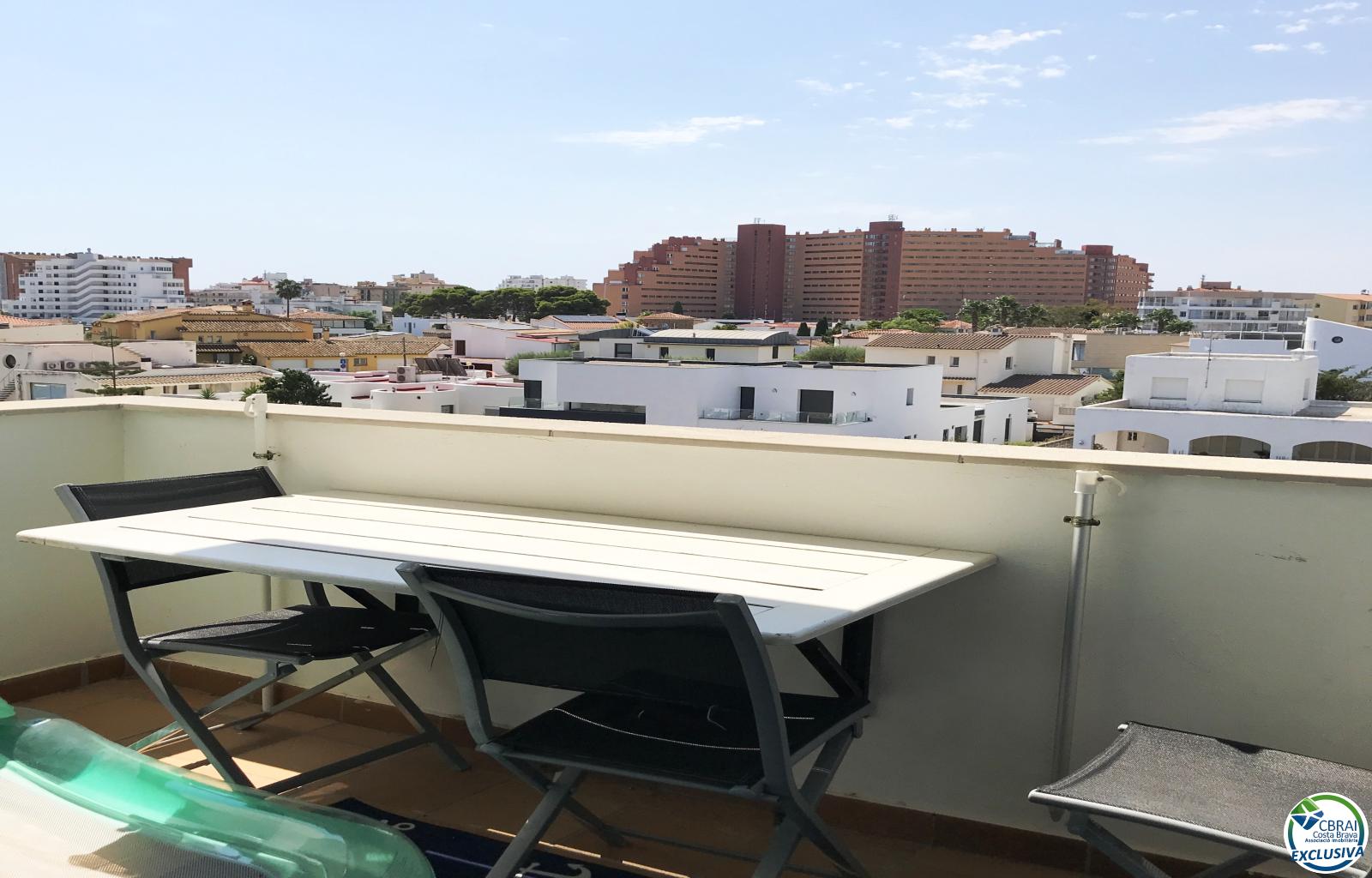 3 bedroom apartment with pool and private parking in Santa Margarita Roses - Santa Margarida - Ref. CBR6612 - photo 9