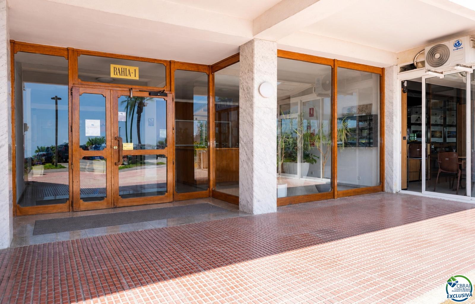 Apartment with spectacular canal views, just 3 minutes from Empuriabrava beach. - Badia - Ref. CBR6553 - photo 10