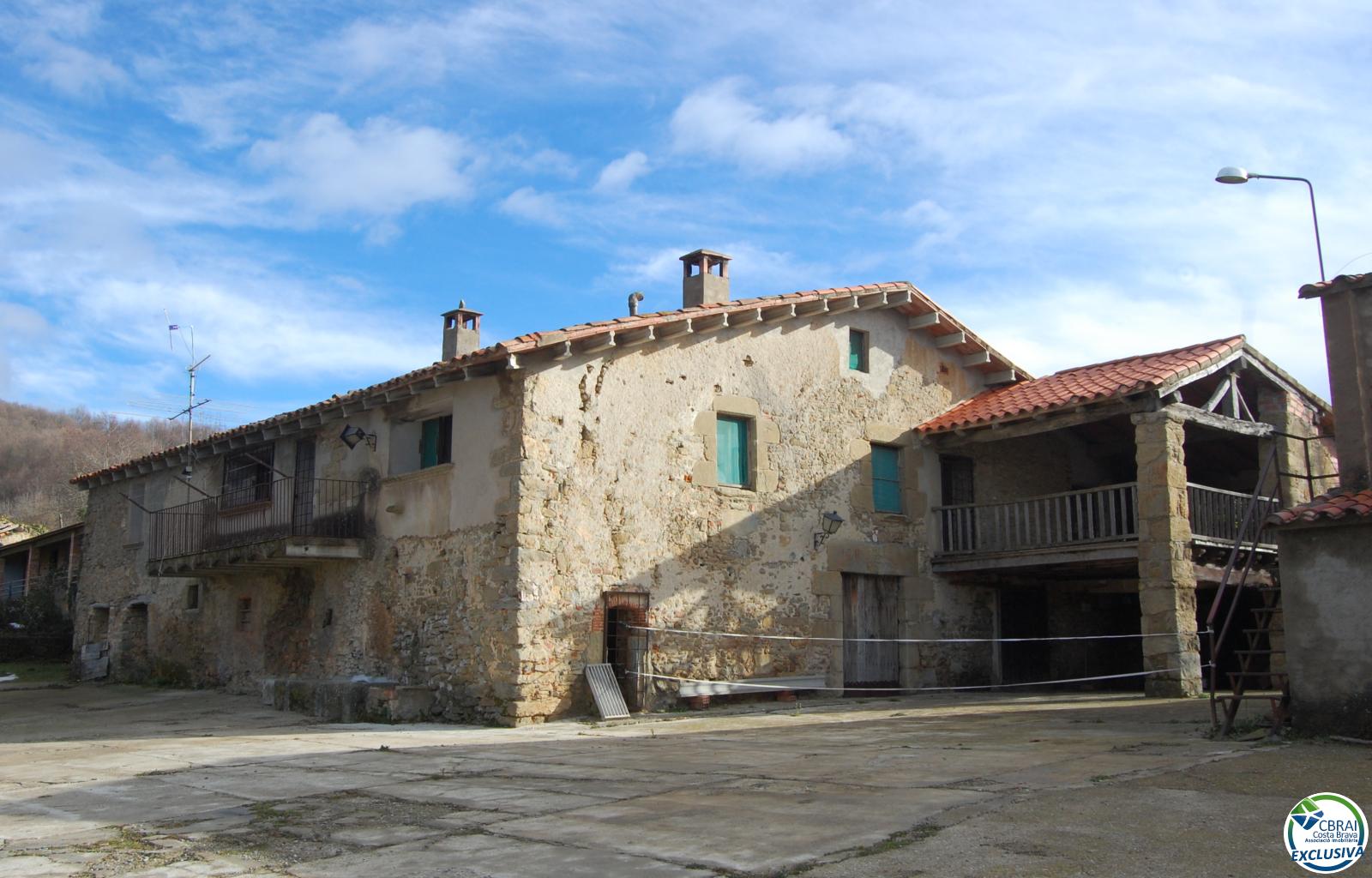 Magnificent livestock and forestry estate in Vidrà, 3.5 km from the village with a paved access road. It covers an area of ​​108 hectares. - Ref. CBR6381 - photo 3