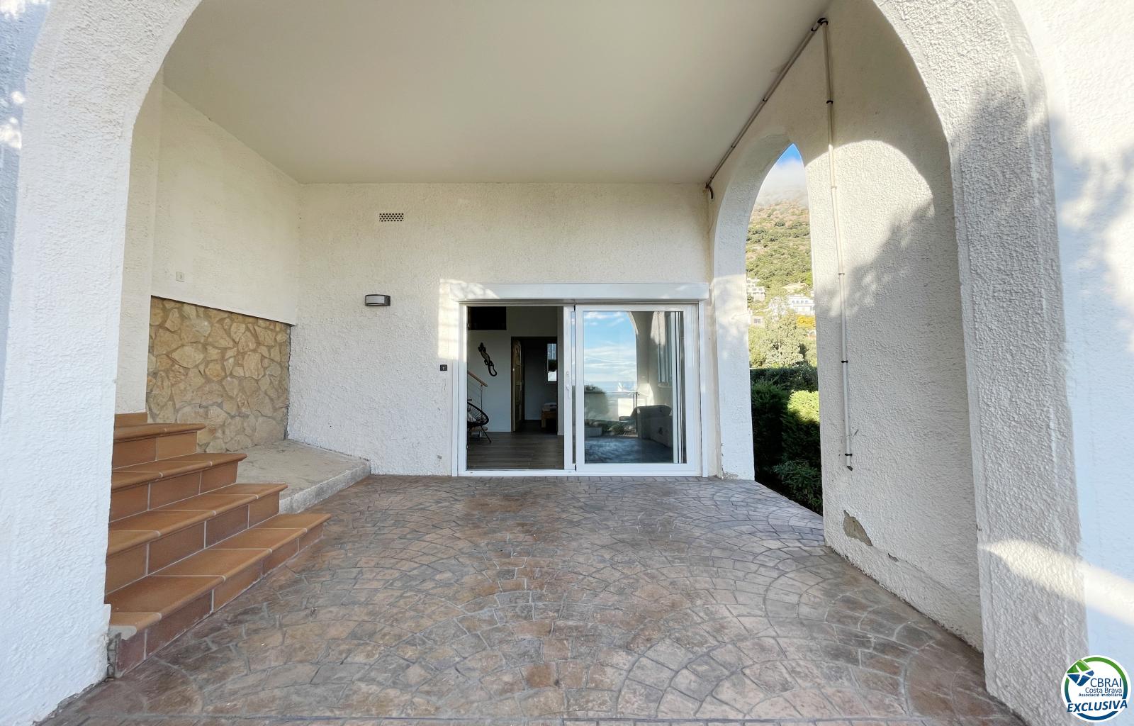 PANORAMIC VILLA WITH SEA VIEWS, PRIVATE POOL AND LARGE PLOT IN MAS FUMATS - Ref. CBR6372 - photo 24