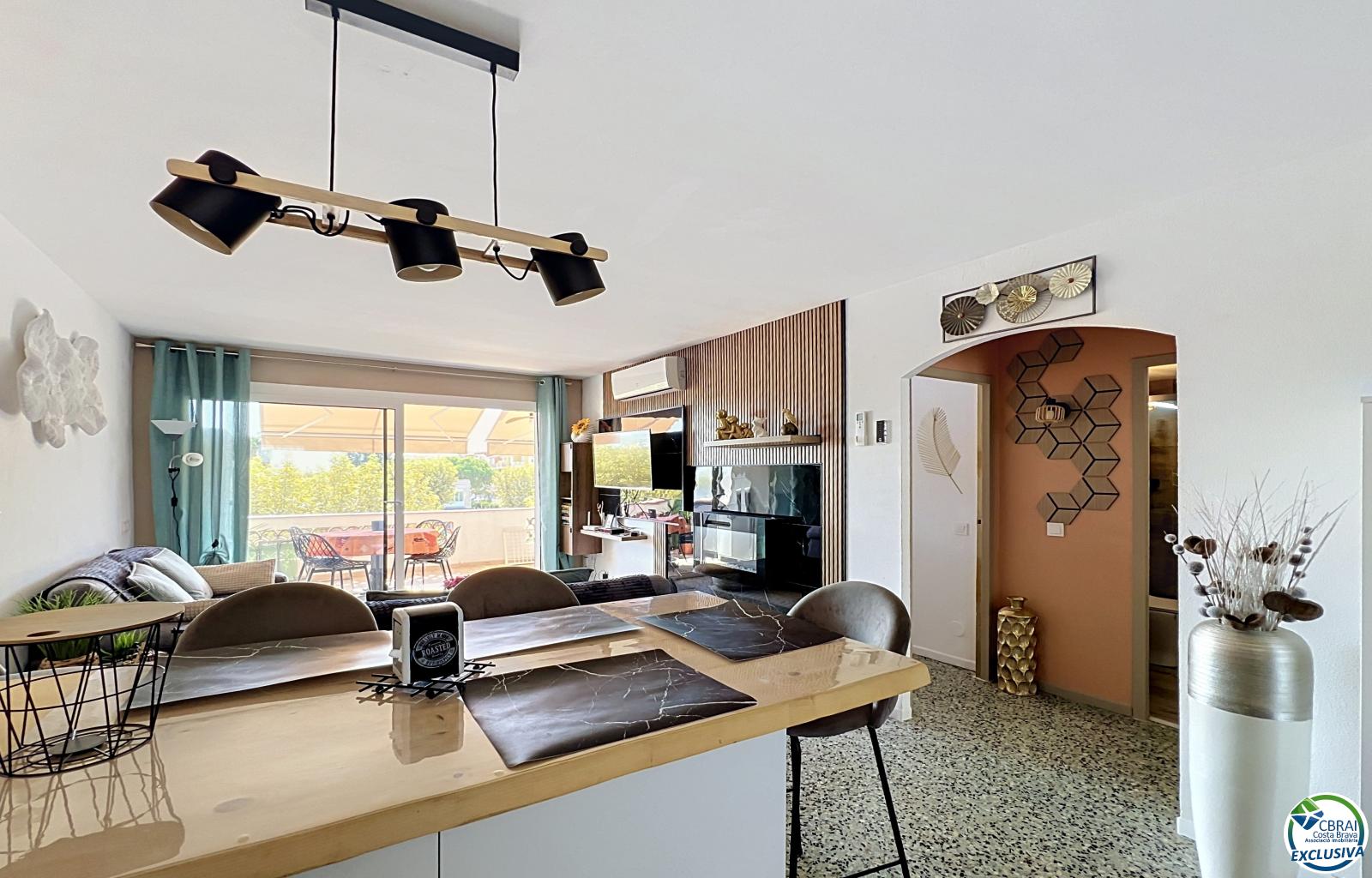 Reformed apartment with terrace at 150 m from the beach – Empuriabrava - Sant Mori - Ref. CBR6644 - photo 9