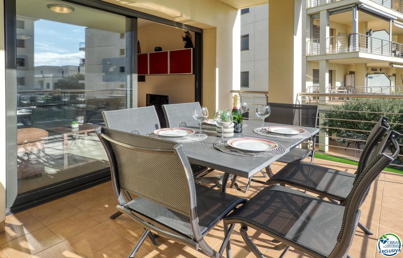 For sale: High-standard apartment in Roses 50 m from the sea - Salatà - Ref. CBR6685 - photo 6