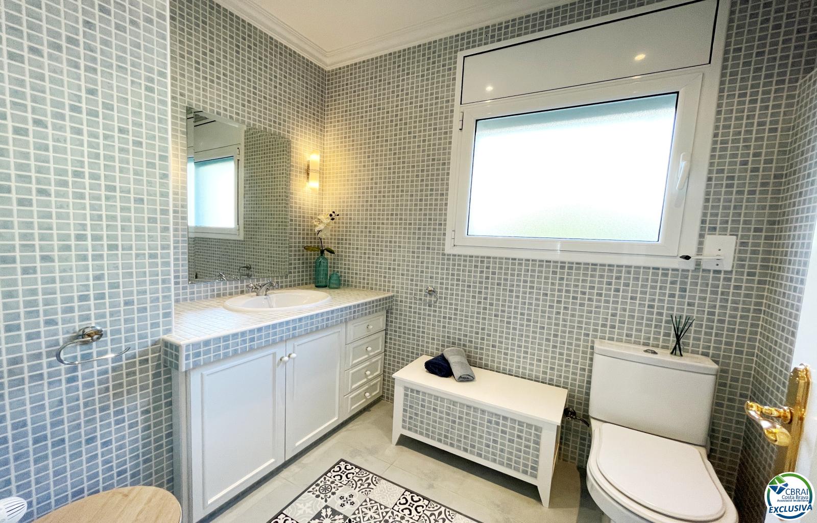 PANORAMIC VILLA WITH SEA VIEWS, PRIVATE POOL AND LARGE PLOT IN MAS FUMATS - Ref. CBR6372 - photo 14
