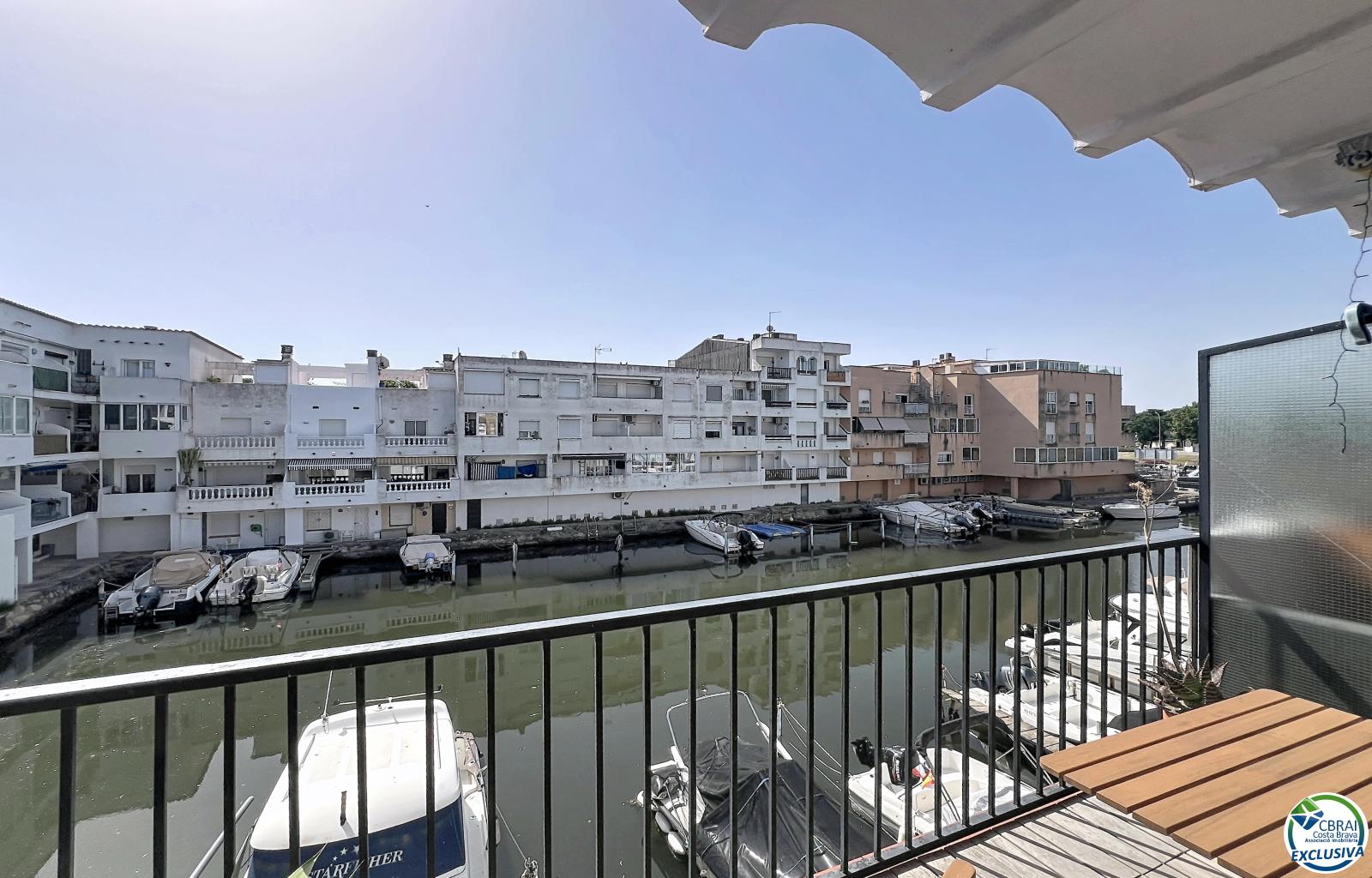 Canal-view apartment with terrace and parking in Empuriabrava - Alberes - Ref. CBR6563 - photo 11