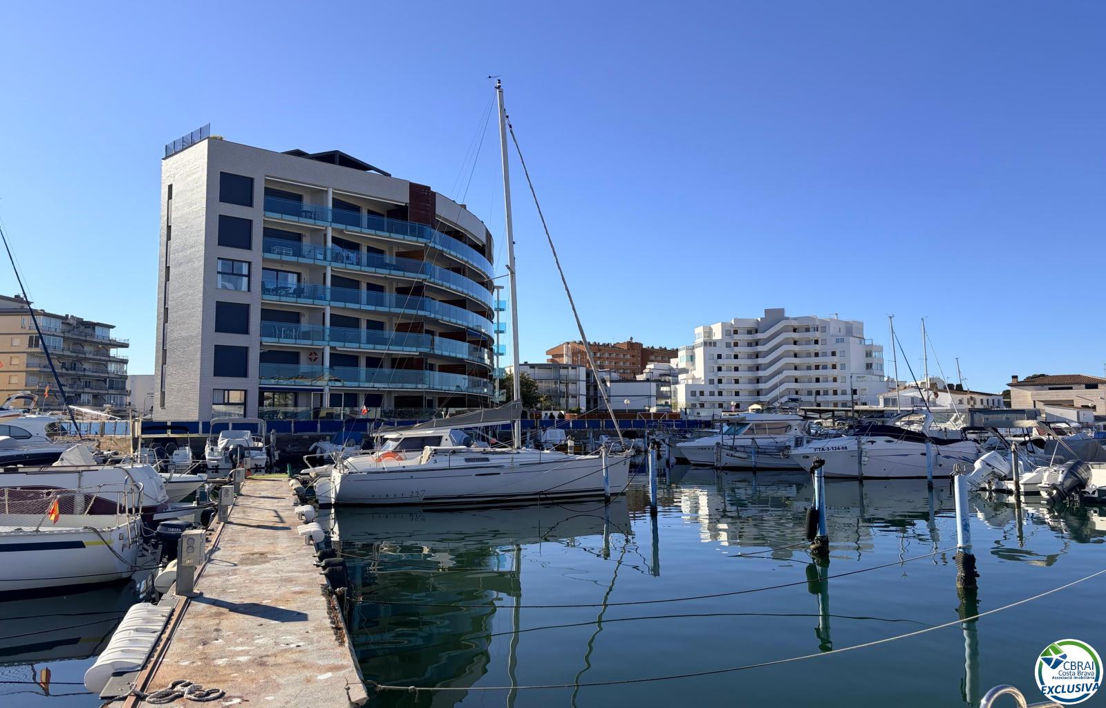 Mooring of 3 x 8 metres, suitable for both sailing and motor boats. - Santa Margarida - Ref. CBR6484 - photo 13