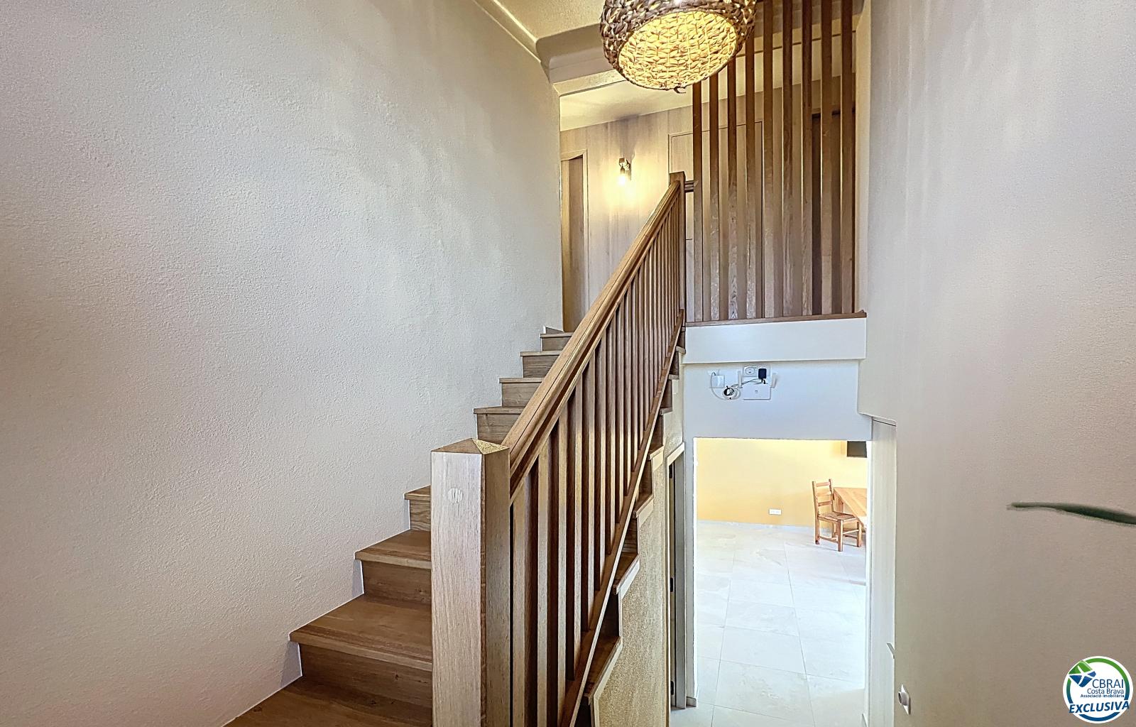 Renovated house with 5 bedrooms and tourist license in Empuriabrava, Peni area. - Ref. CBR6475 - photo 28