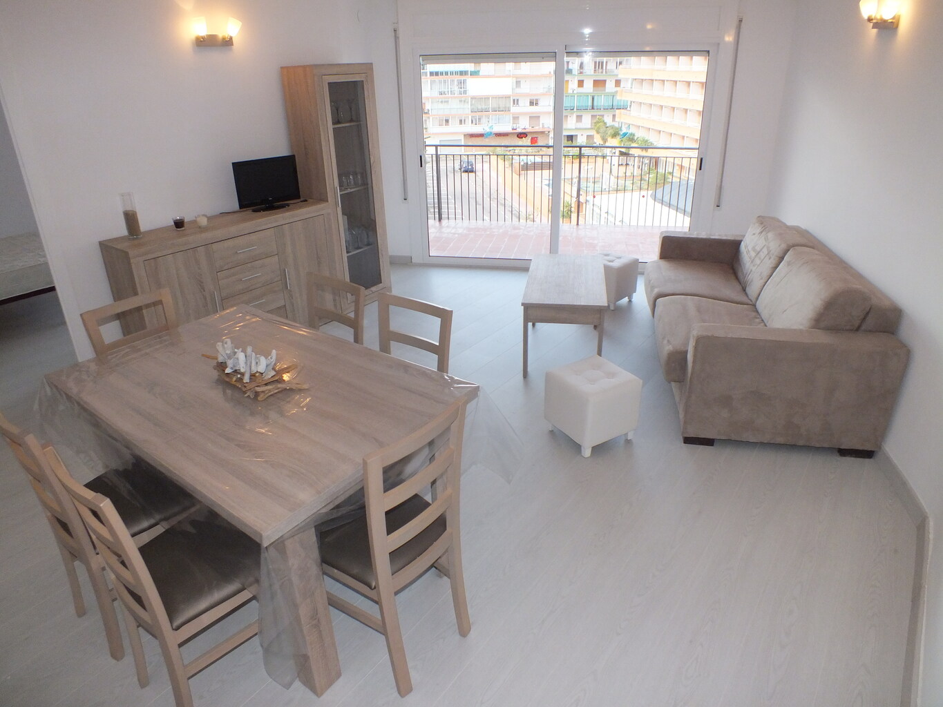 Pis/Apartament - Roses