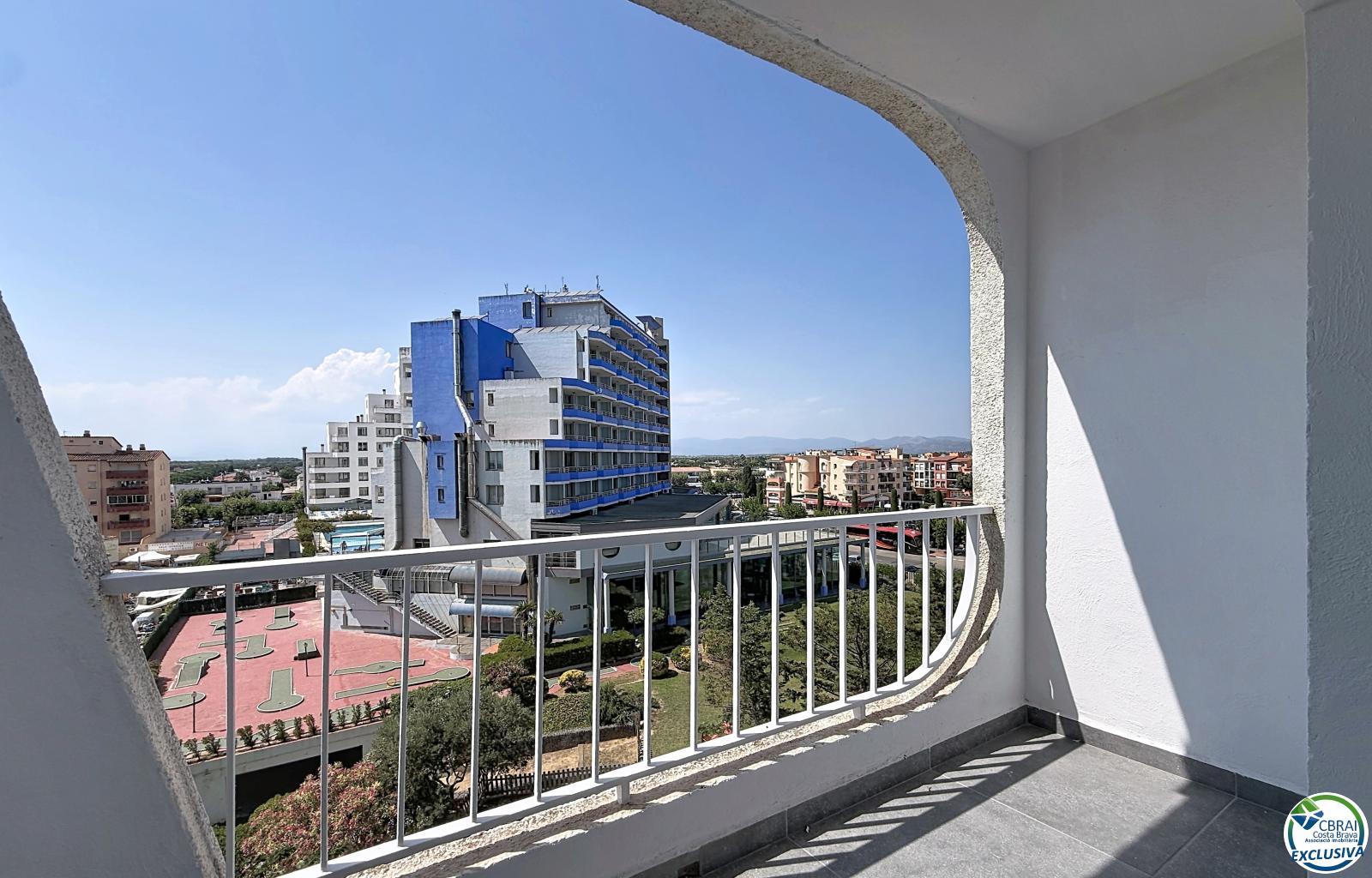 Apartment on the seafront in Empuriabrava - Muga - Ref. CBR6652 - photo 9
