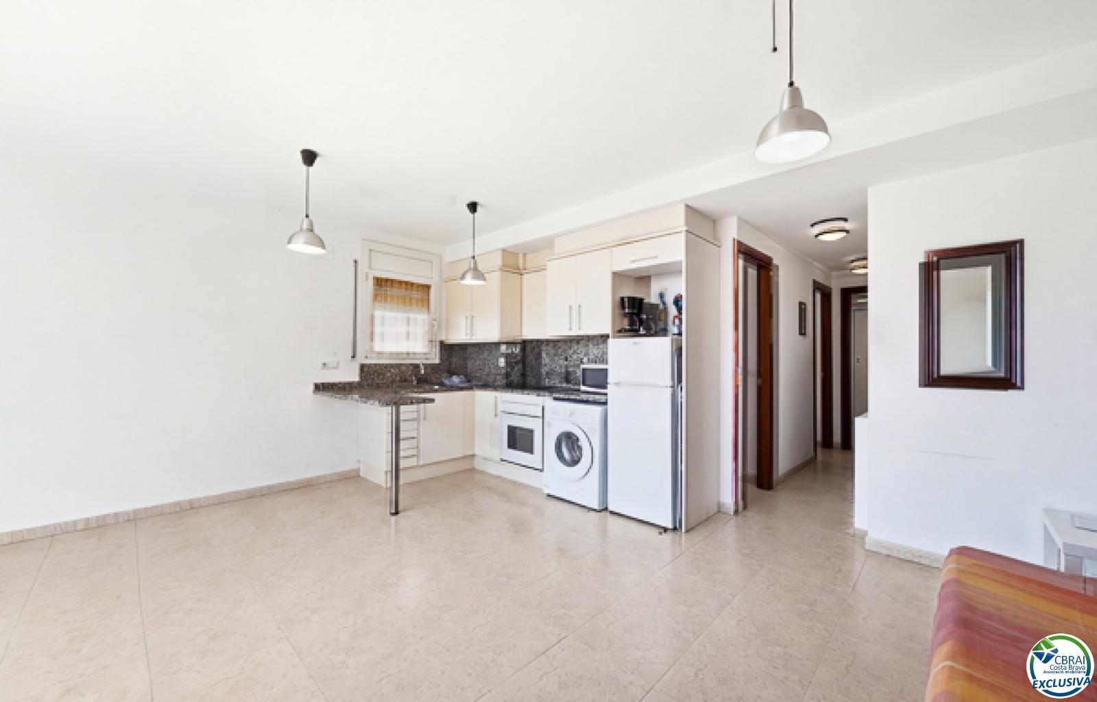 150 metres from the beach with sea views, TOURISTIC LICENCE - Santa Margarida - Ref. CBR6546 - photo 9