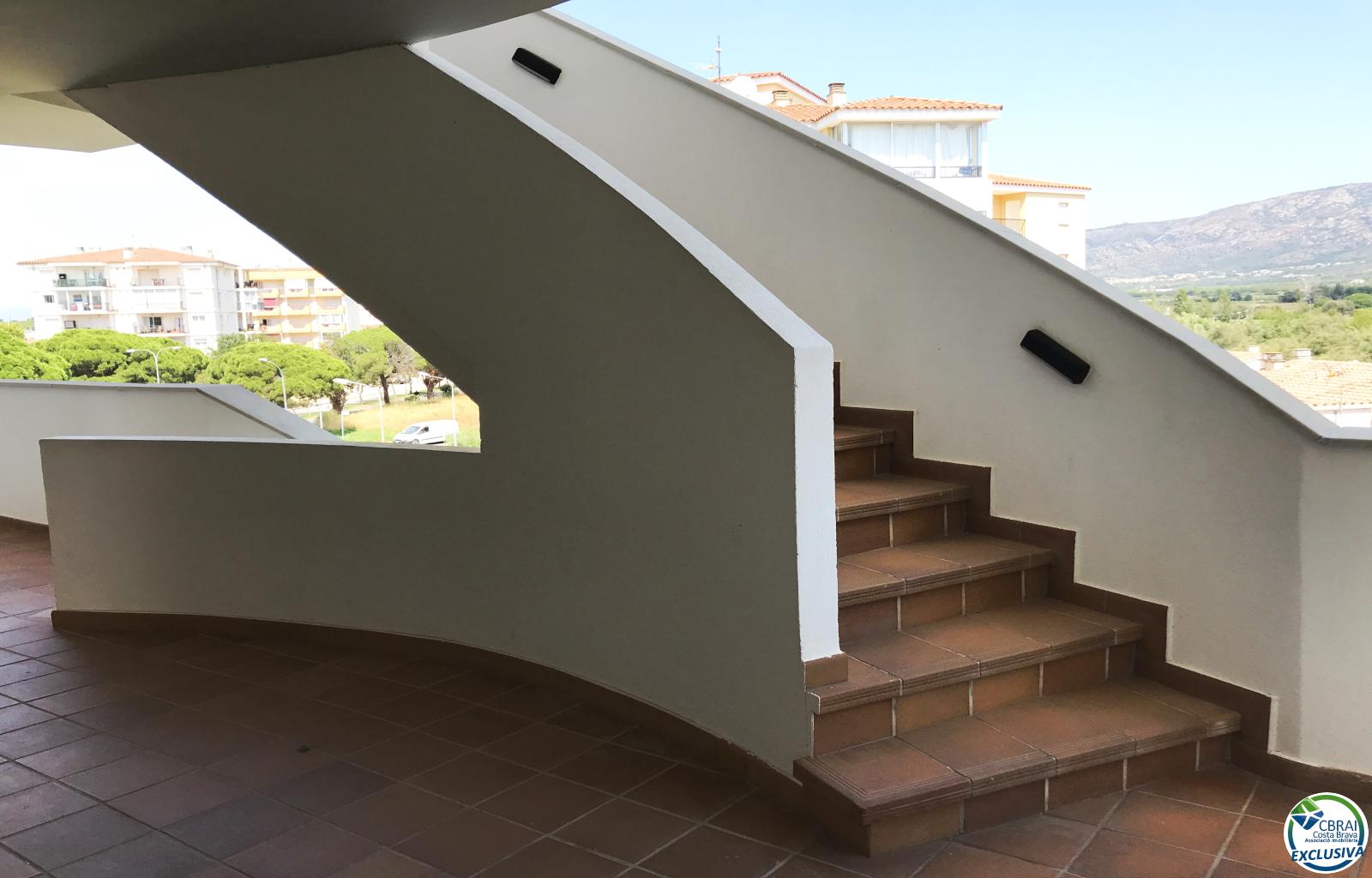 3 bedroom apartment with pool and private parking in Santa Margarita Roses - Santa Margarida - Ref. CBR6612 - photo 24