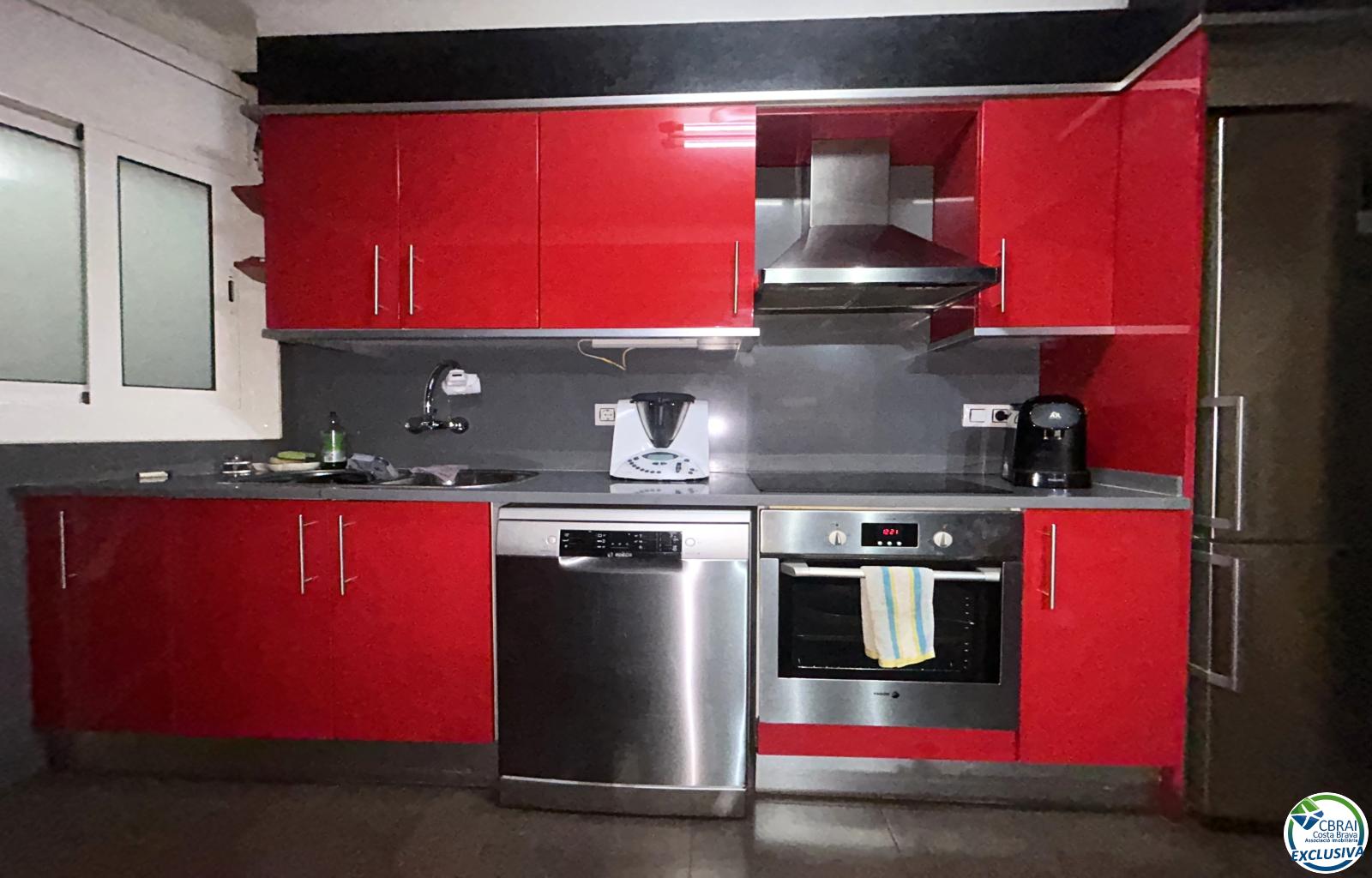 Renovated apartment in the center of Llançà, ready to move in - La Vila - Ref. CBR6673 - photo 4