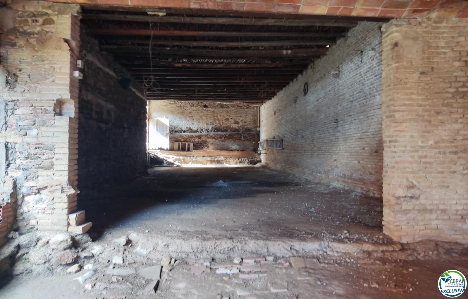 Urban Residential Warehouse in Vilanova de la Muga. - Ref. CBR6380 - photo 3