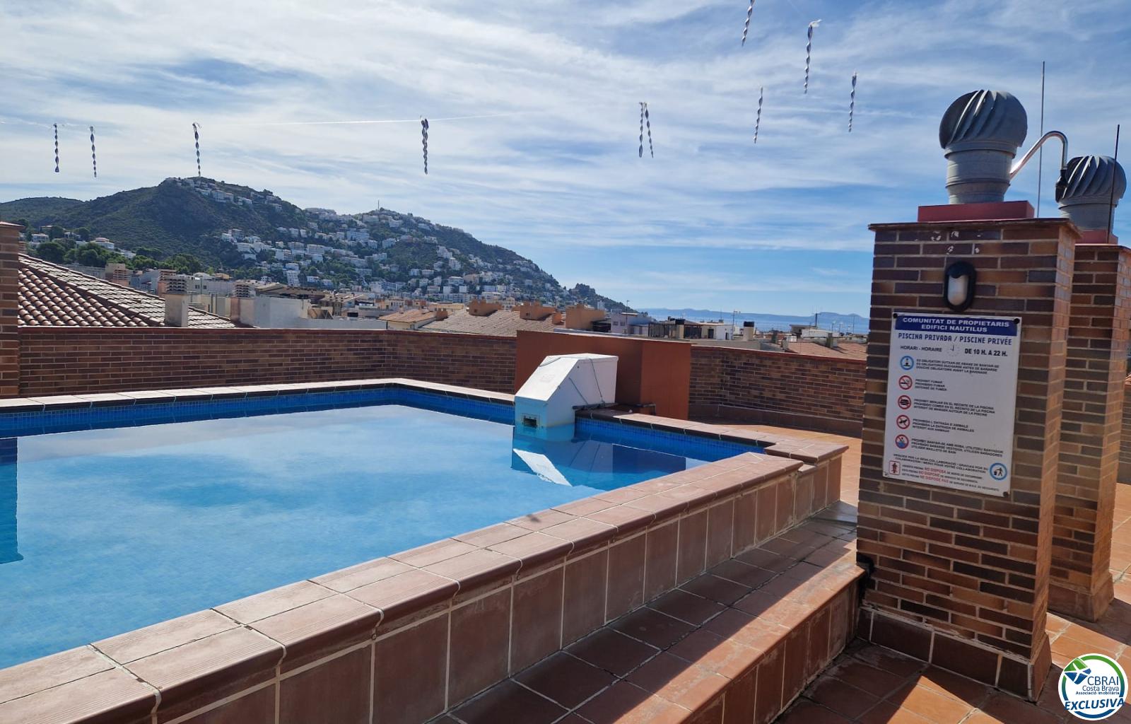3-Bedroom Duplex Penthouse with Spacious Terraces, Swimming Pool and Parking - Centre - Ref. CBR6677 - photo 23