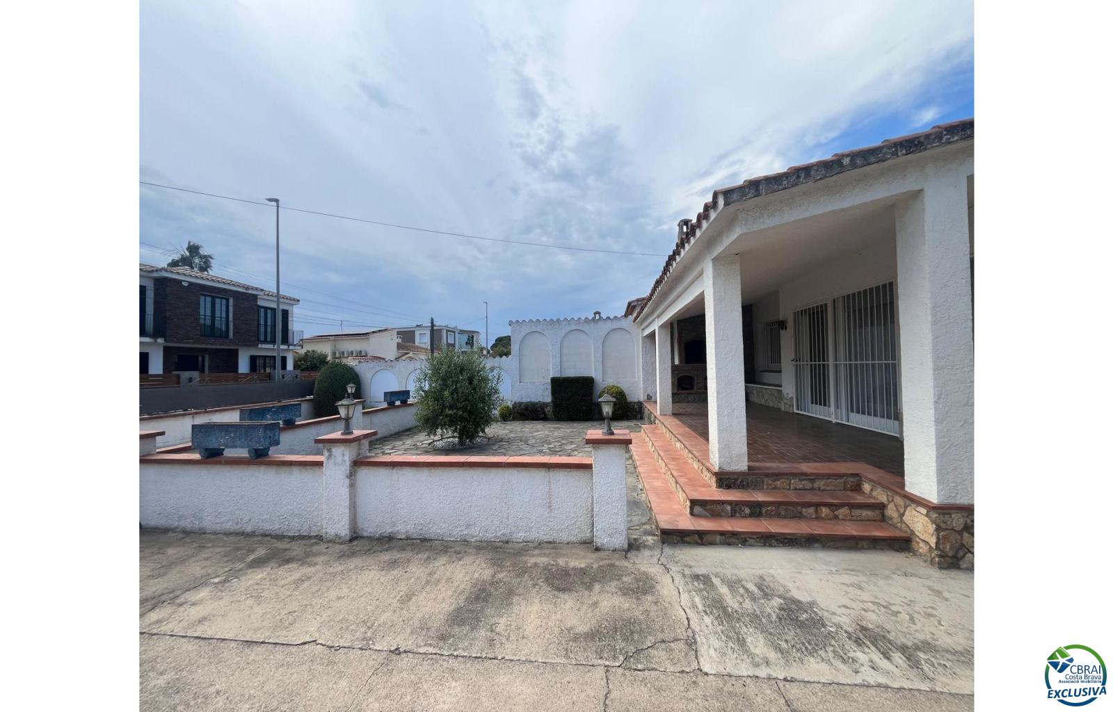 Ground-floor house to renovate in Peni, with garage, pool potential, and south-west orientation. - Ref. CBR6503 - photo 4