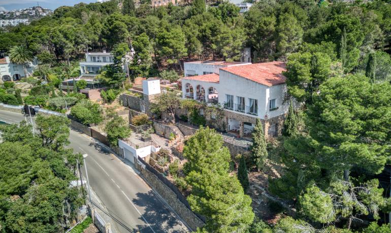 Exclusiva propietat a Cala Almadrava – Roses | Vistes panoràmiques i privacitat inigualable