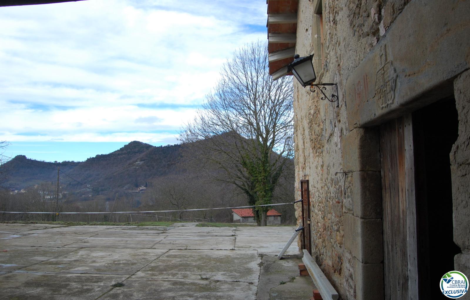 Magnificent livestock and forestry estate in Vidrà, 3.5 km from the village with a paved access road. It covers an area of ​​108 hectares. - Ref. CBR6381 - photo 8