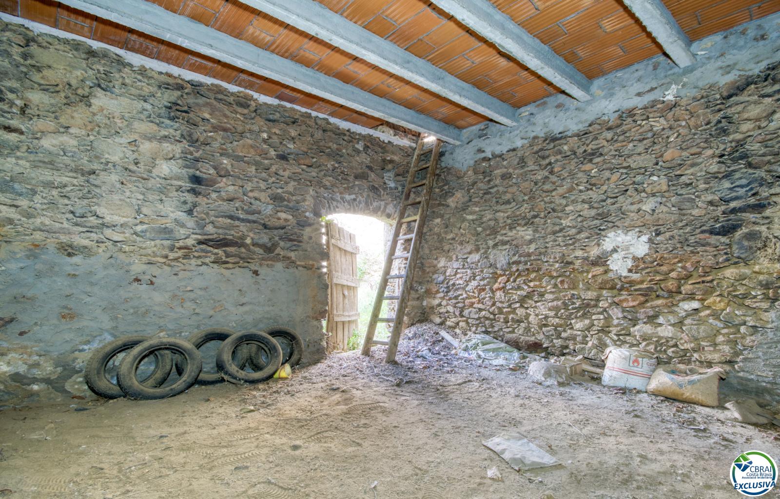 Authenticity and Potential: Village House with "Voltes Catalanes" in the Heart of Palau-saverdera - Centre - Ref. CBR6447 - photo 39