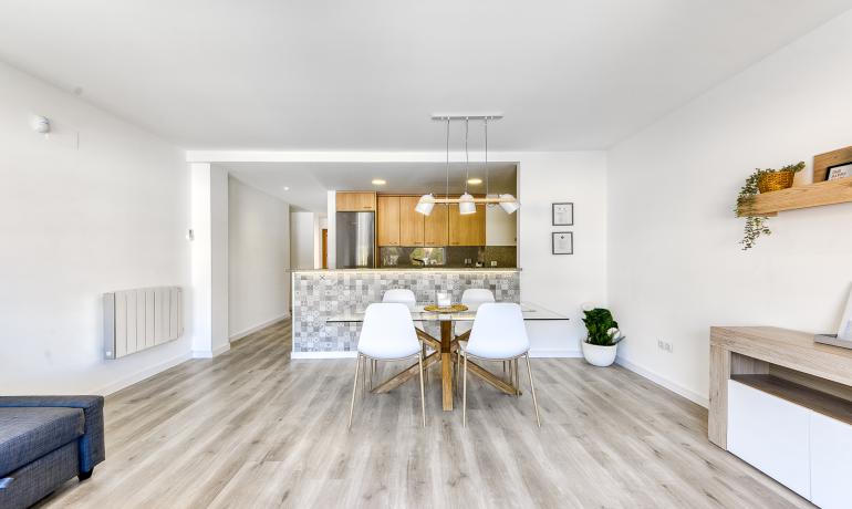 Neu renoviertes Apartment mit Bergblick