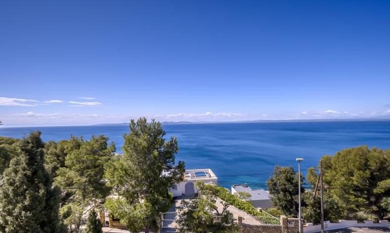 Impresionante villa en segunda línea de mar en Almadrava