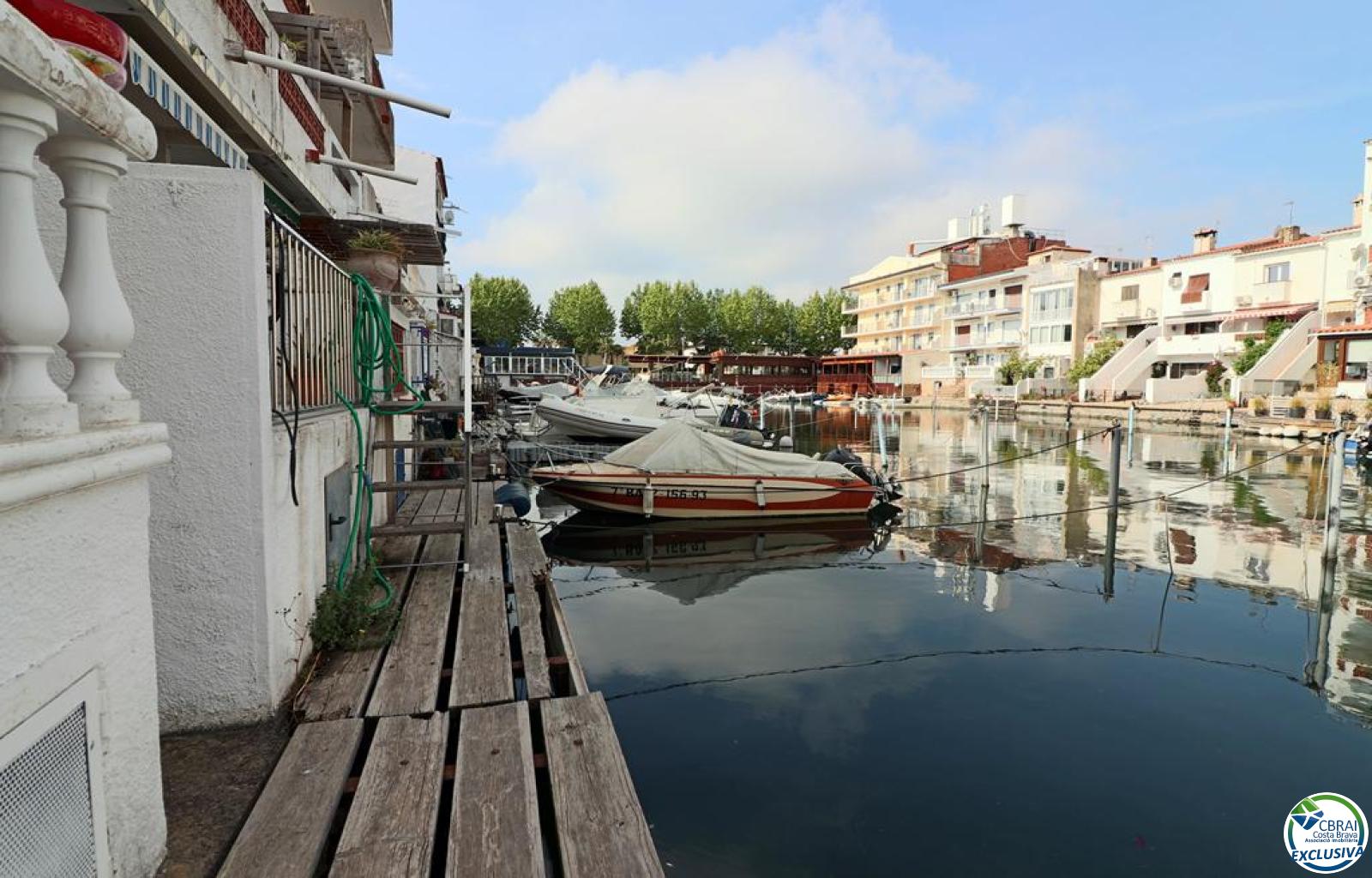 Townhouse with a private 10m x 3m mooring in Porto Fino, Empuriabrava - Portofino - Ref. CBR6483 - photo 3