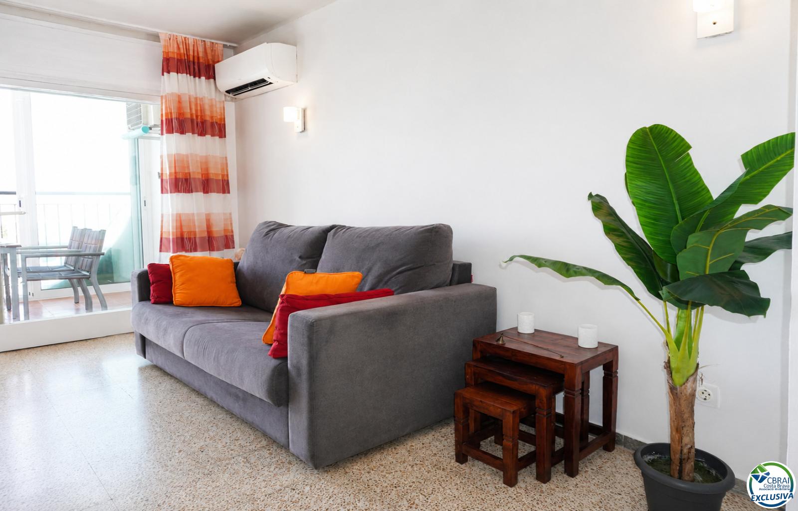 Apartment with spectacular canal views, just 3 minutes from Empuriabrava beach. - Badia - Ref. CBR6553 - photo 2