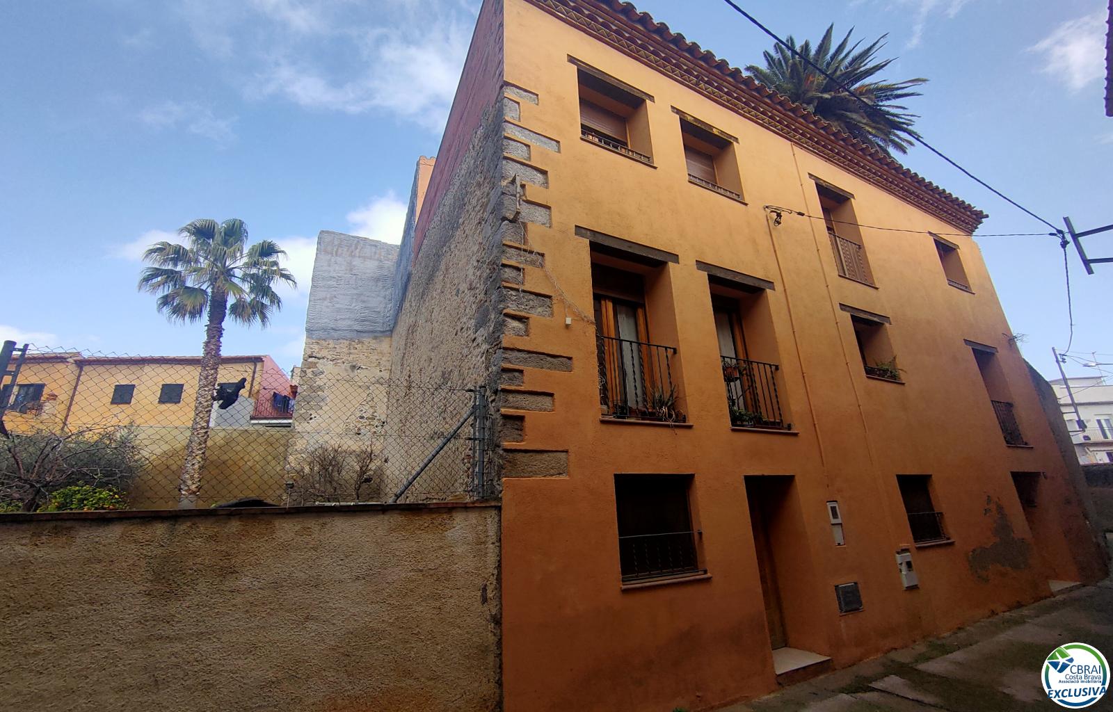 Maison au centre de Castelló d´Empúries