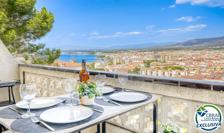 для продажиапартаменты Roses