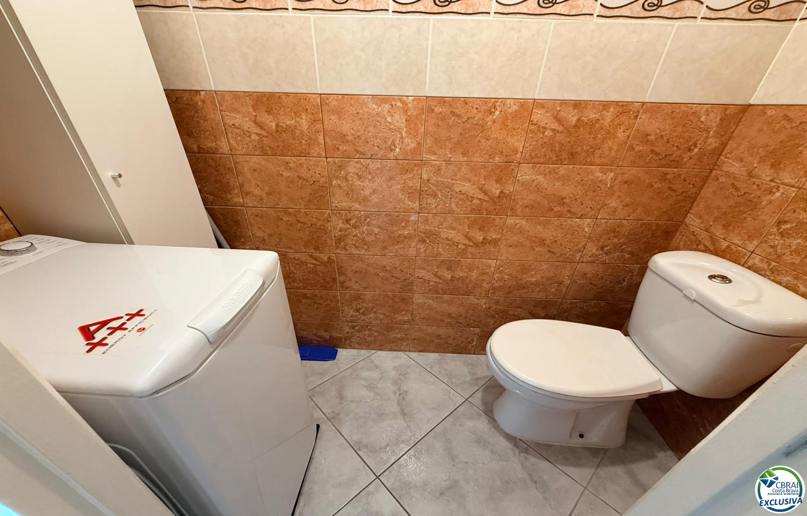 Seafront location, sea views, parking, swimming pools and gardens by the beach. - Santa Margarida - Ref. CBR6664 - photo 26
