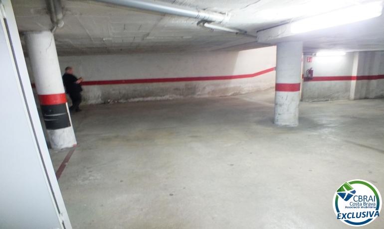 Vente Parking Roses