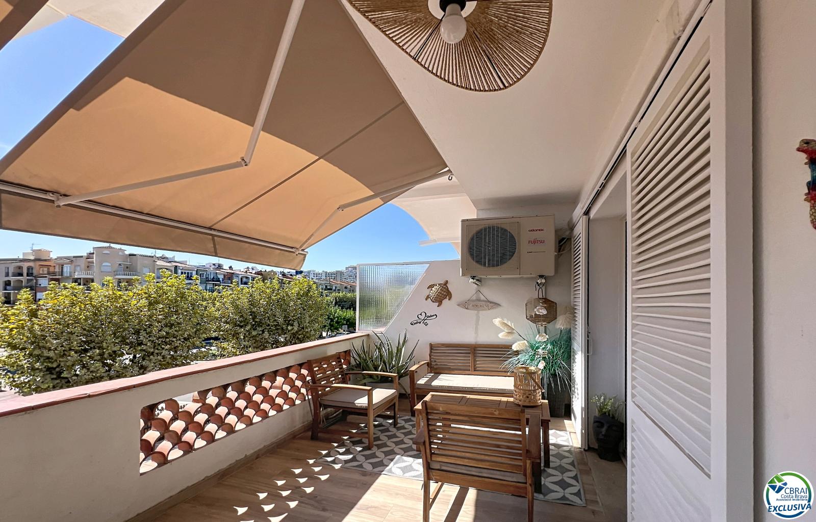 Reformed apartment with terrace at 150 m from the beach – Empuriabrava - Sant Mori - Ref. CBR6644 - photo 2